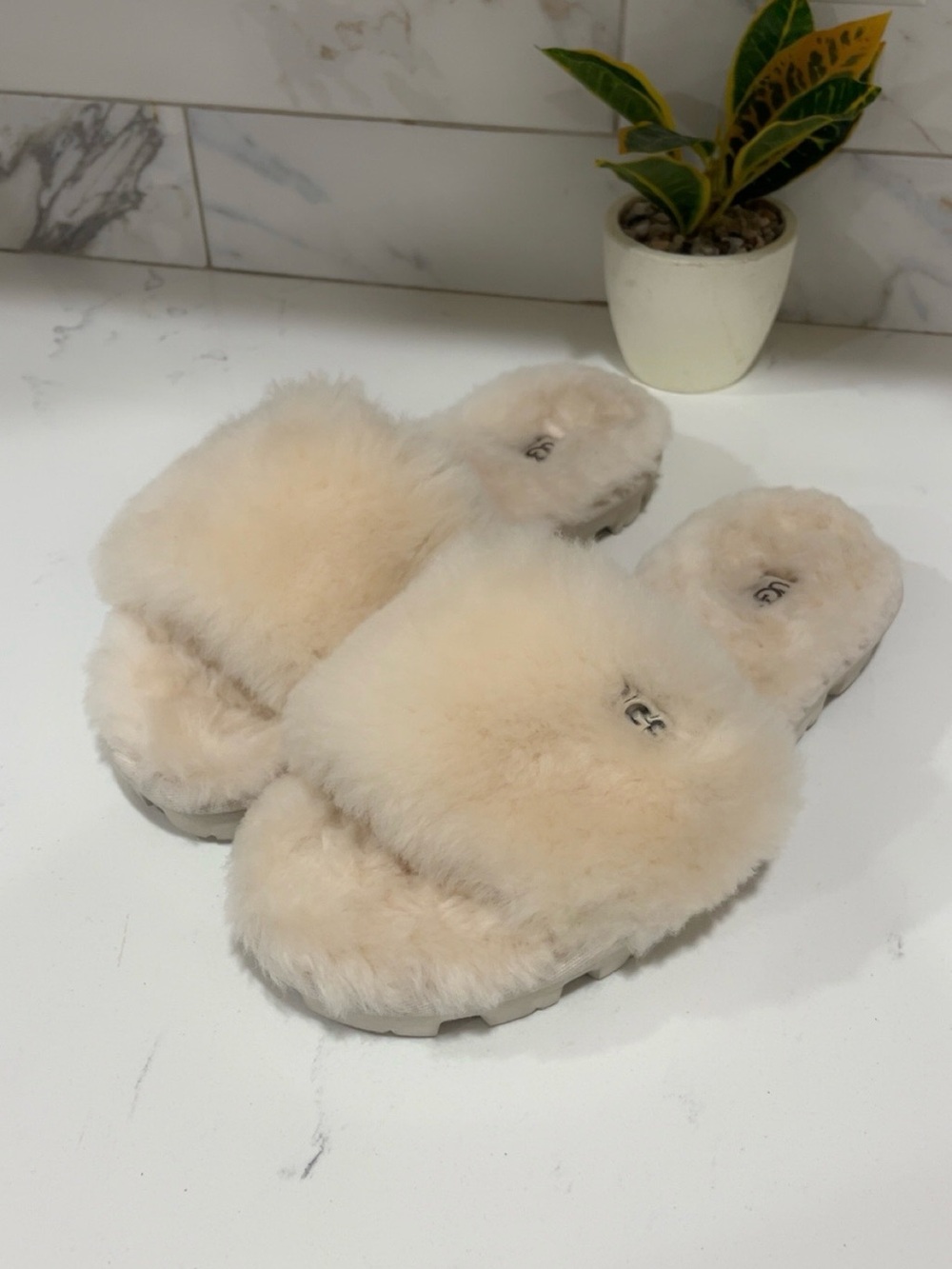 Cream UGG women's Cozetta slippers